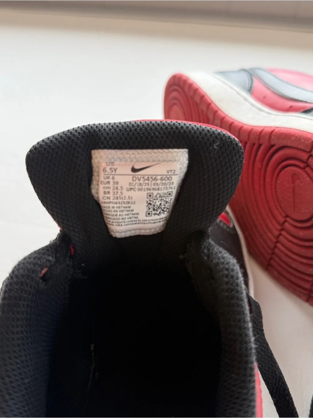 Nike Court Borough Low Recraft Red and Black Size 6.5Y/ Women’s 8